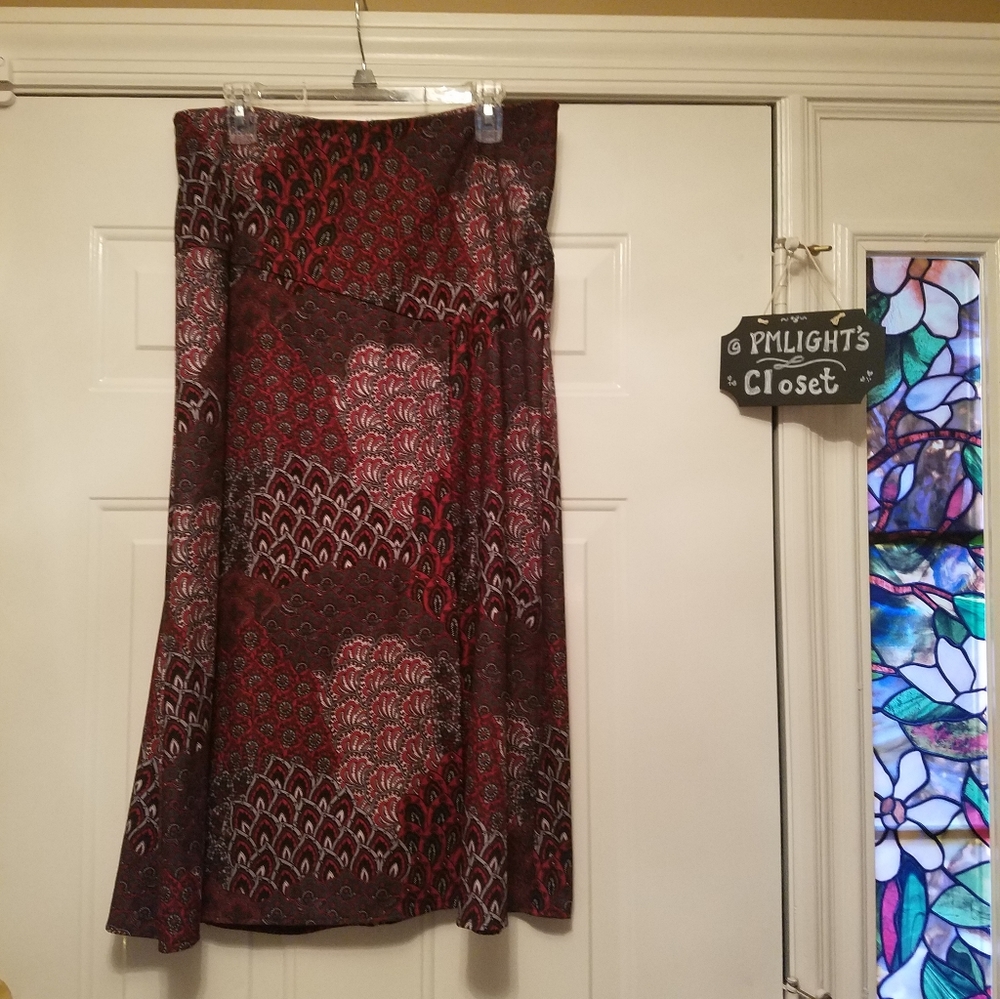 Cato Skirt Aline Paisley Red Black Grey White 14